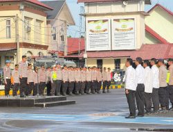 Kapolres Instruksikan Personel Polres Lhokseumawe Pegang Sekop dan Cangkul