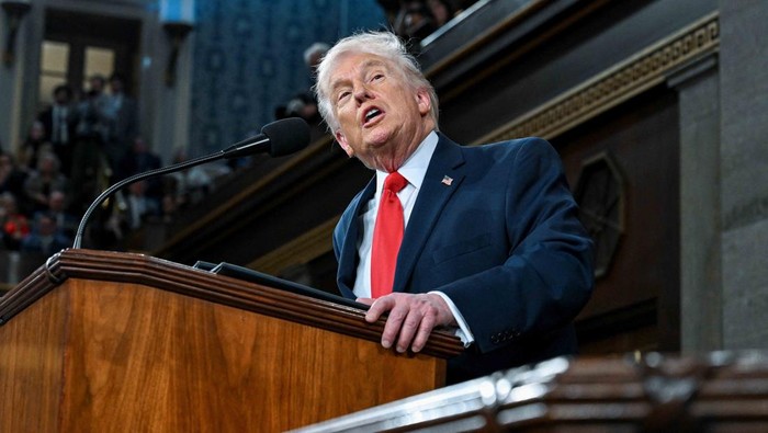Trump Tuduh Iran Kembangkan Rudal yang Bisa Jangkau AS, Ketegangan Meningkat di Tengah Negosiasi Nuklir