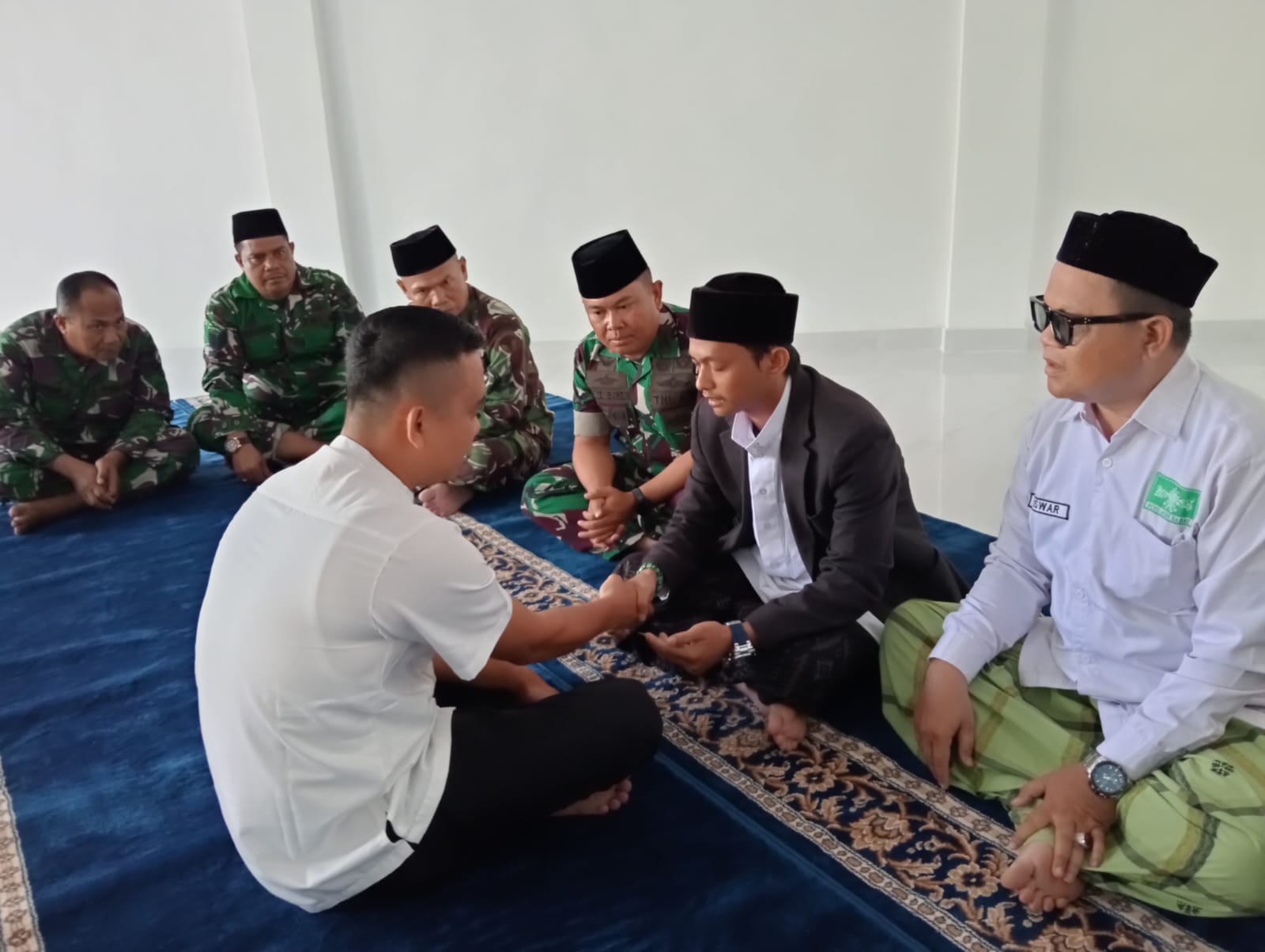 Dibimbing Ulama PCNU, Prajurit TNI Dari Kodim/0105 Aceh Barat Resmi Jadi Mualaf