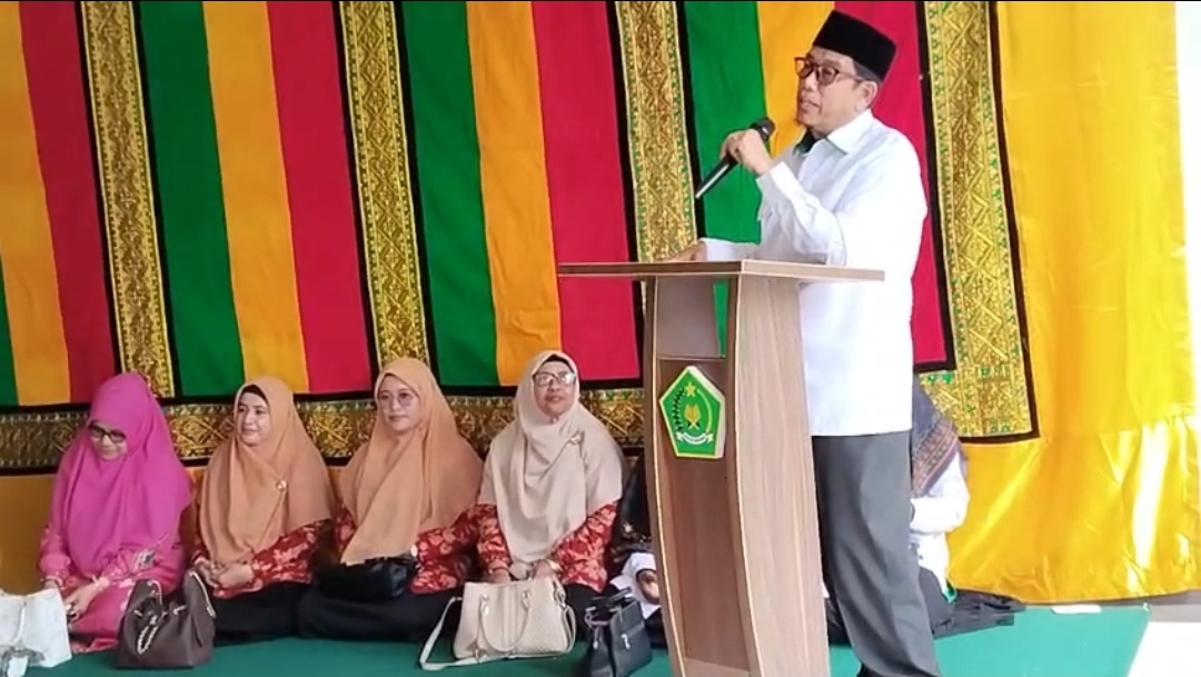 Perpisahan Penuh Haru, Kakankemenag Aceh Barat H. Abrar ZYM Resmi Purna Bakti