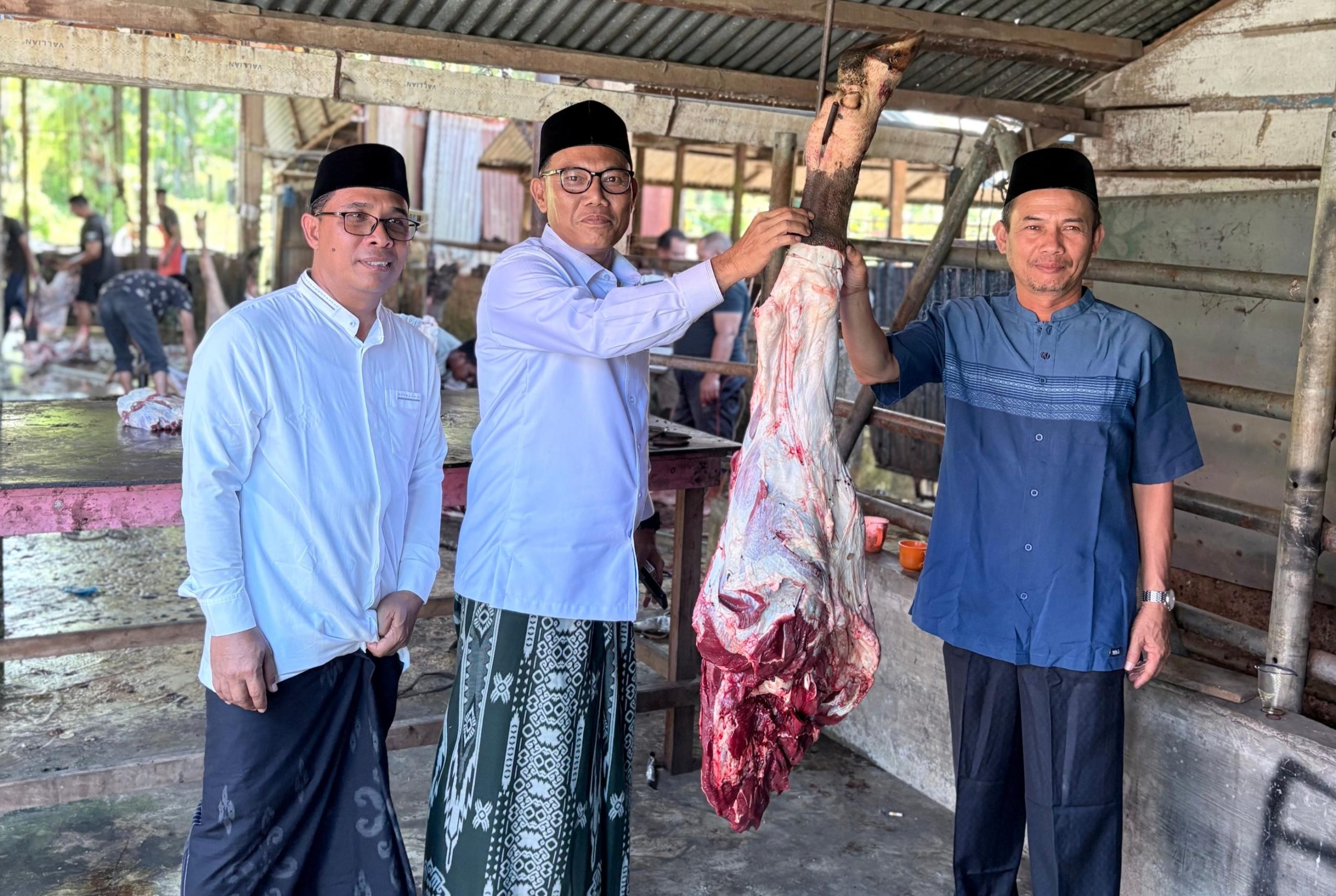 Kemenag Aceh Barat Sembelih 40 Ekor Hewan Qurban, Wujud Kepedulian dan Kebersamaan