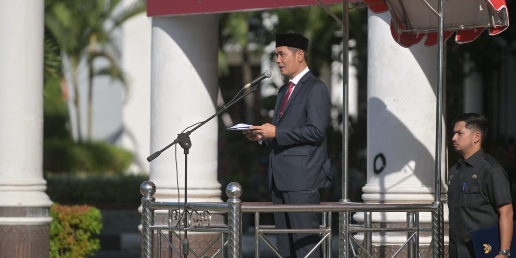 Sekda Aceh Pimpin Upacara Hari Lahir Pancasila, Tekankan Peran Pancasila sebagai Pemersatu Bangsa Sekda Aceh Pimpin Upacara Hari Lahir Pancasila, Tekankan Peran Pancasila sebagai Pemersatu Bangsa