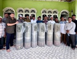 Bantu Pemulihan Pasca Bencana, Waled Landeng Salurkan Karpet Sajadah untuk Puluhan Masjid di Aceh Utara