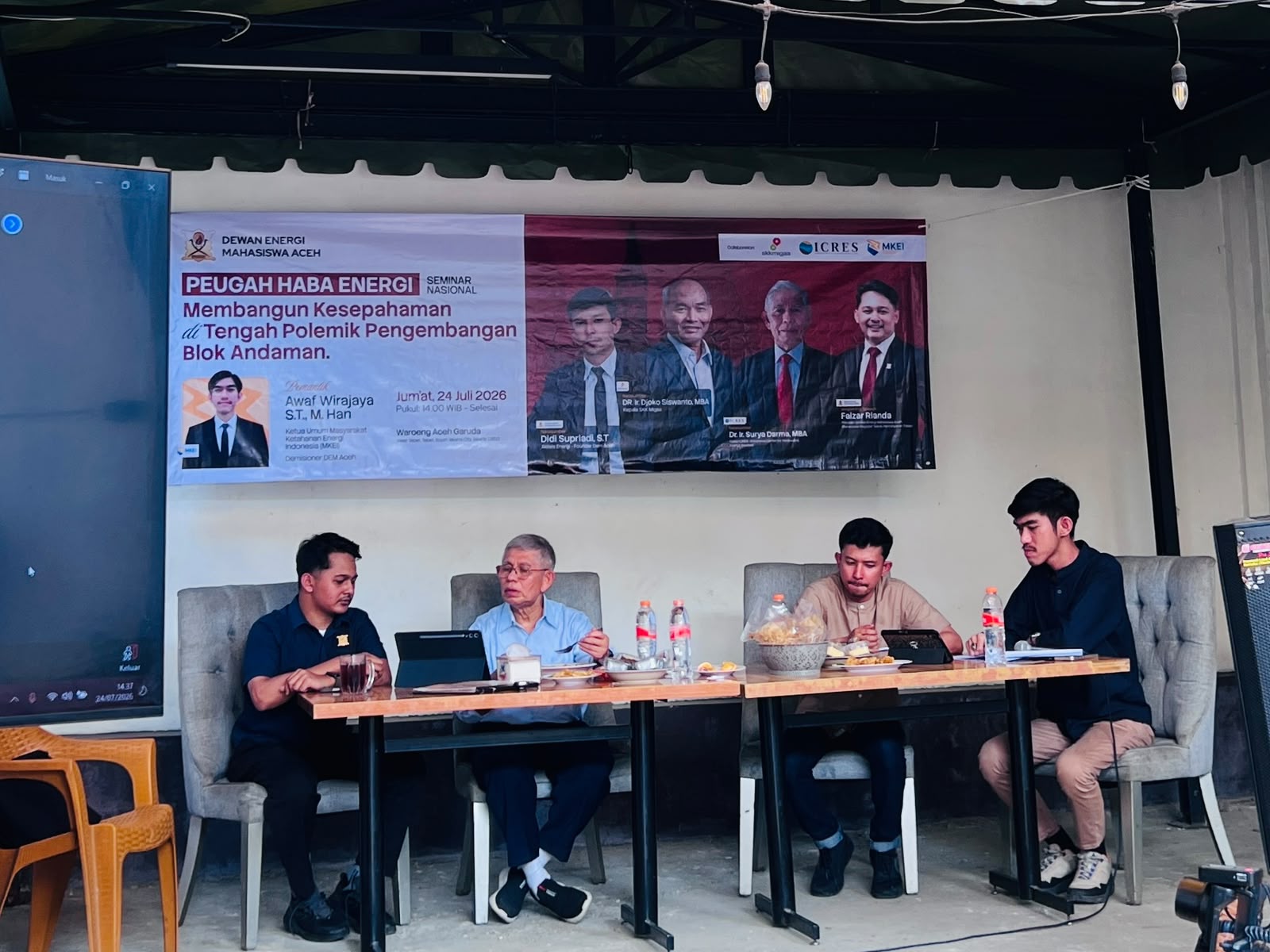 Seminar Nasional DEM Aceh Bahas Polemik Blok Andaman, Dorong Percepatan Investasi dan Hilirisasi Seminar Nasional DEM Aceh Bahas Polemik Blok Andaman, Dorong Percepatan Investasi dan Hilirisasi