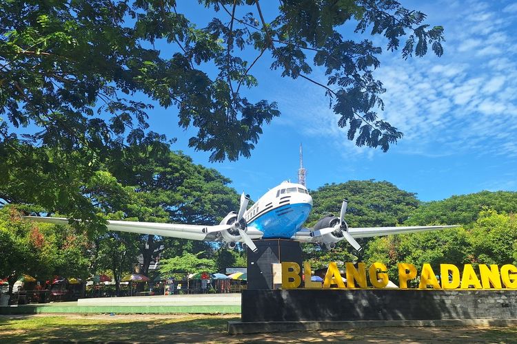 Pemerintah Pusat Disebut Akan Umumkan Pengembalian Blang Padang sebagai Tanah Wakaf Masjid Raya Baiturrahman Pemerintah Pusat Disebut Akan Umumkan Pengembalian Blang Padang sebagai Tanah Wakaf Masjid Raya Baiturrahman