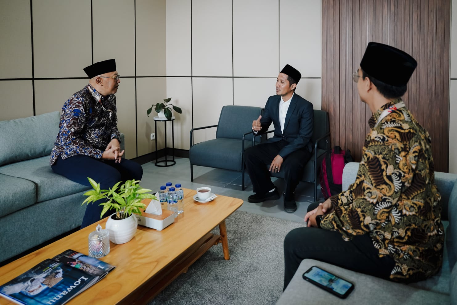STAI Nusantara Banda Aceh Jajaki Kerja Sama Strategis dengan UNU Yogyakarta STAI Nusantara Banda Aceh Jajaki Kerja Sama Strategis dengan UNU Yogyakarta