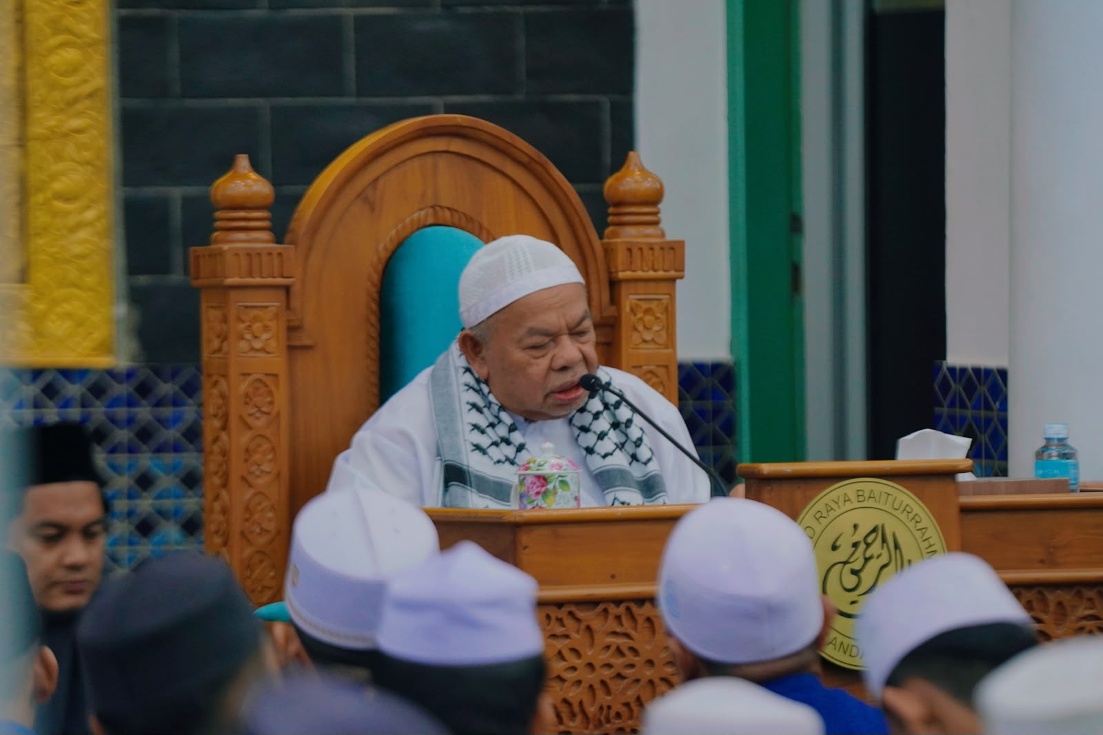 Abu Paya Pasi Sampaikan Tausiah pada Malam Zikir dan Doa Hari Damai Aceh 2026
