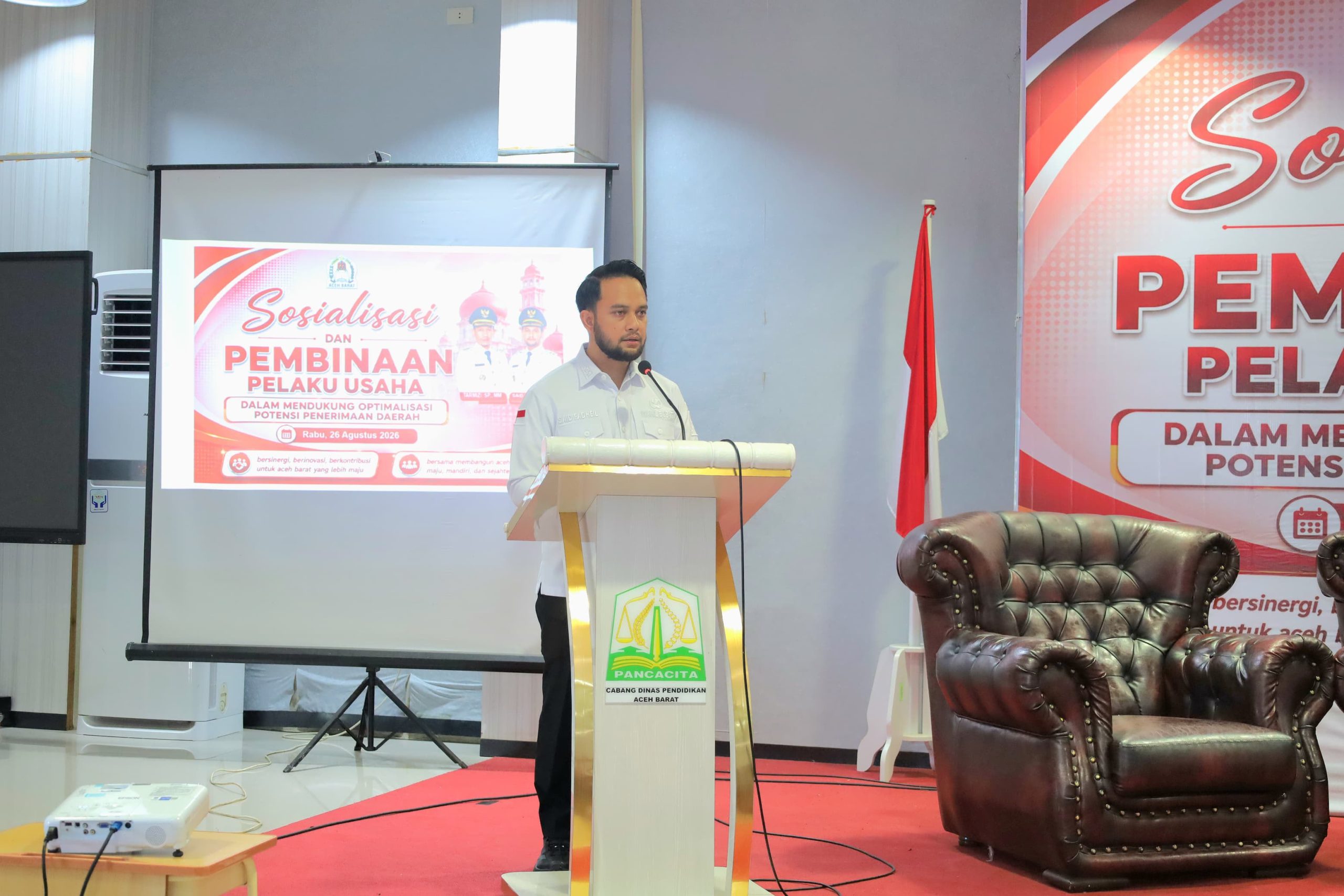 Wabup Aceh Barat Dorong Pelaku Usaha Tingkatkan Kepatuhan dan Optimalkan PAD Wabup Aceh Barat Dorong Pelaku Usaha Tingkatkan Kepatuhan dan Optimalkan PAD