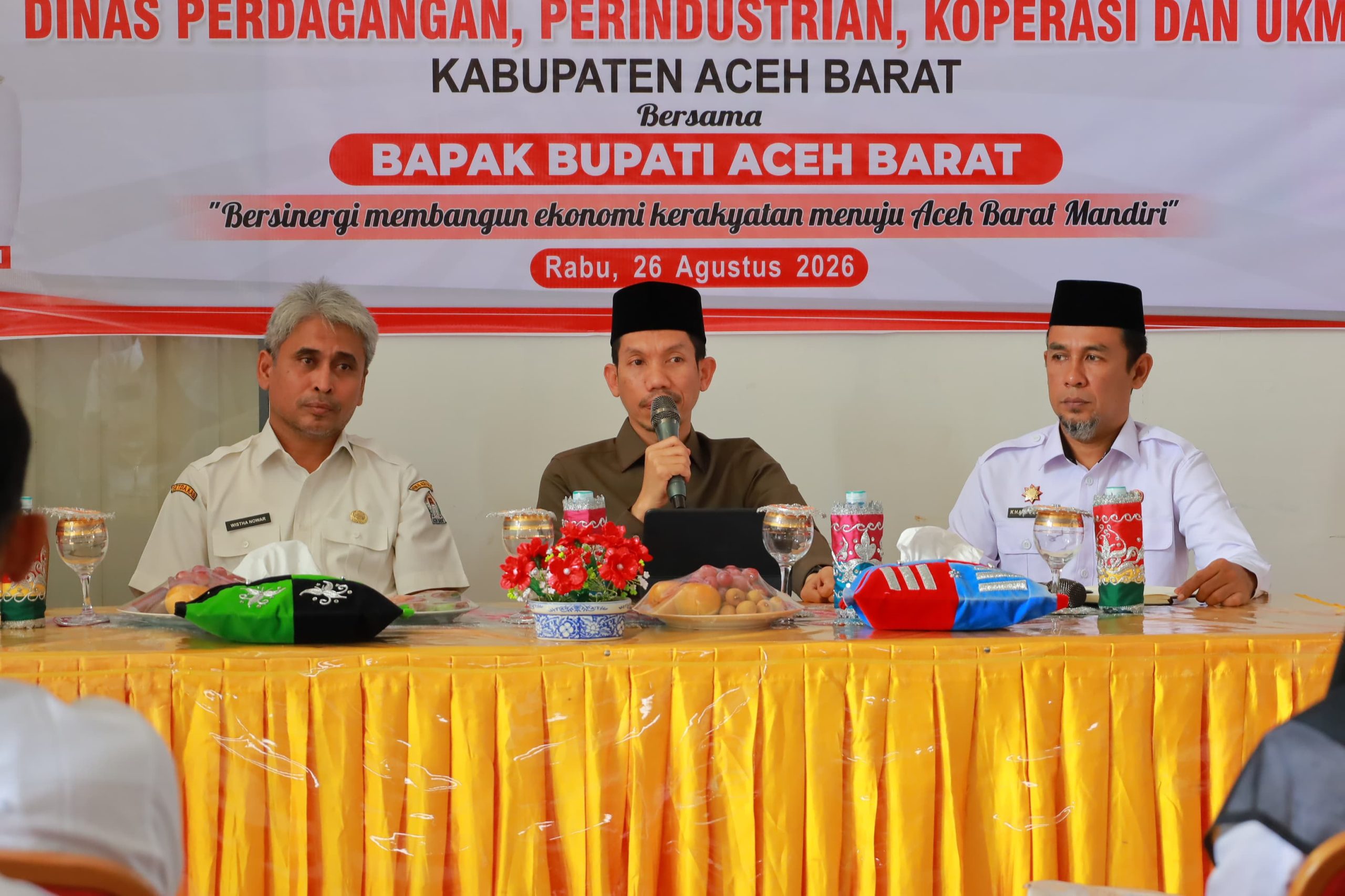 Bupati Aceh Barat Dorong Pengembangan UMKM dan Produk Unggulan Daerah Bupati Aceh Barat Dorong Pengembangan UMKM dan Produk Unggulan Daerah