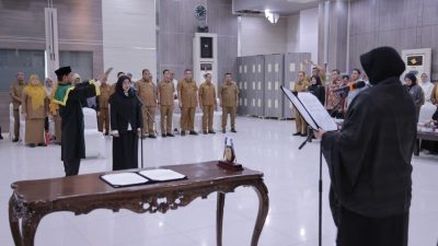 Wali Kota Banda Aceh Lantik dr. Emiralda sebagai Direktur RSUD Meuraxa