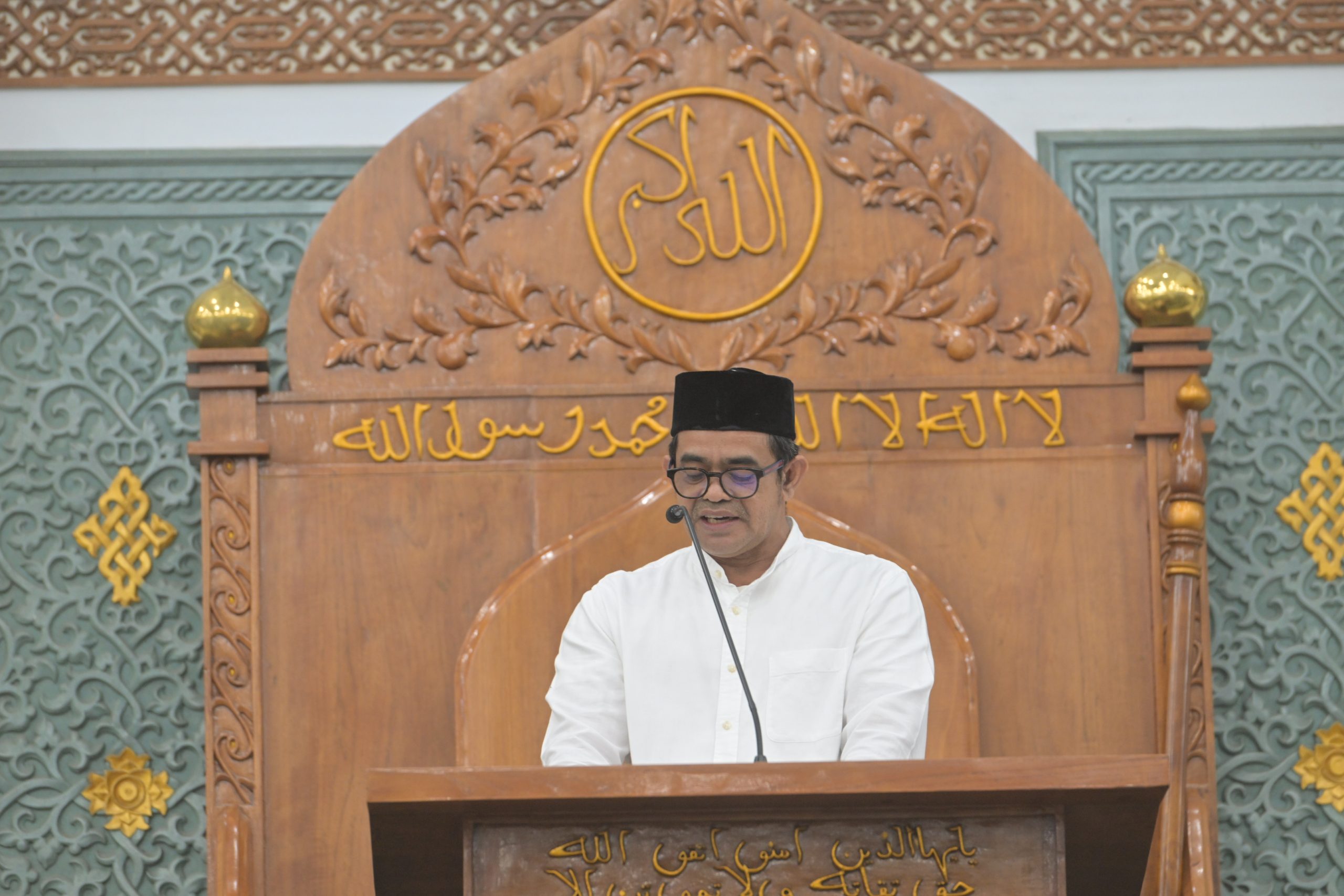 Plt Sekda Aceh Hadiri Maulid Nabi di Masjid Raya Baiturrahman, Ajak Warga Teladani Akhlak Rasulullah