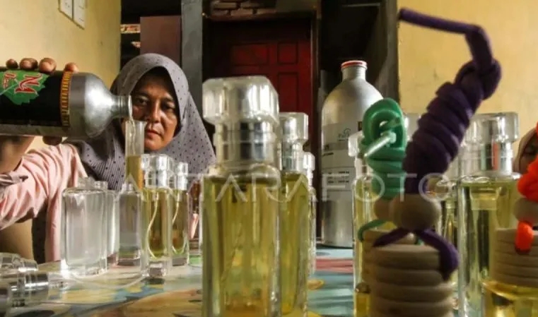 Bea Cukai Banda Aceh Bebaskan Cukai Etil Alkohol untuk Dorong Industri Parfum