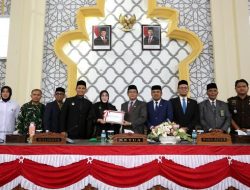 Wali Kota Illiza Serahkan Rancangan Perubahan APBK Banda Aceh 2026 ke DPRK