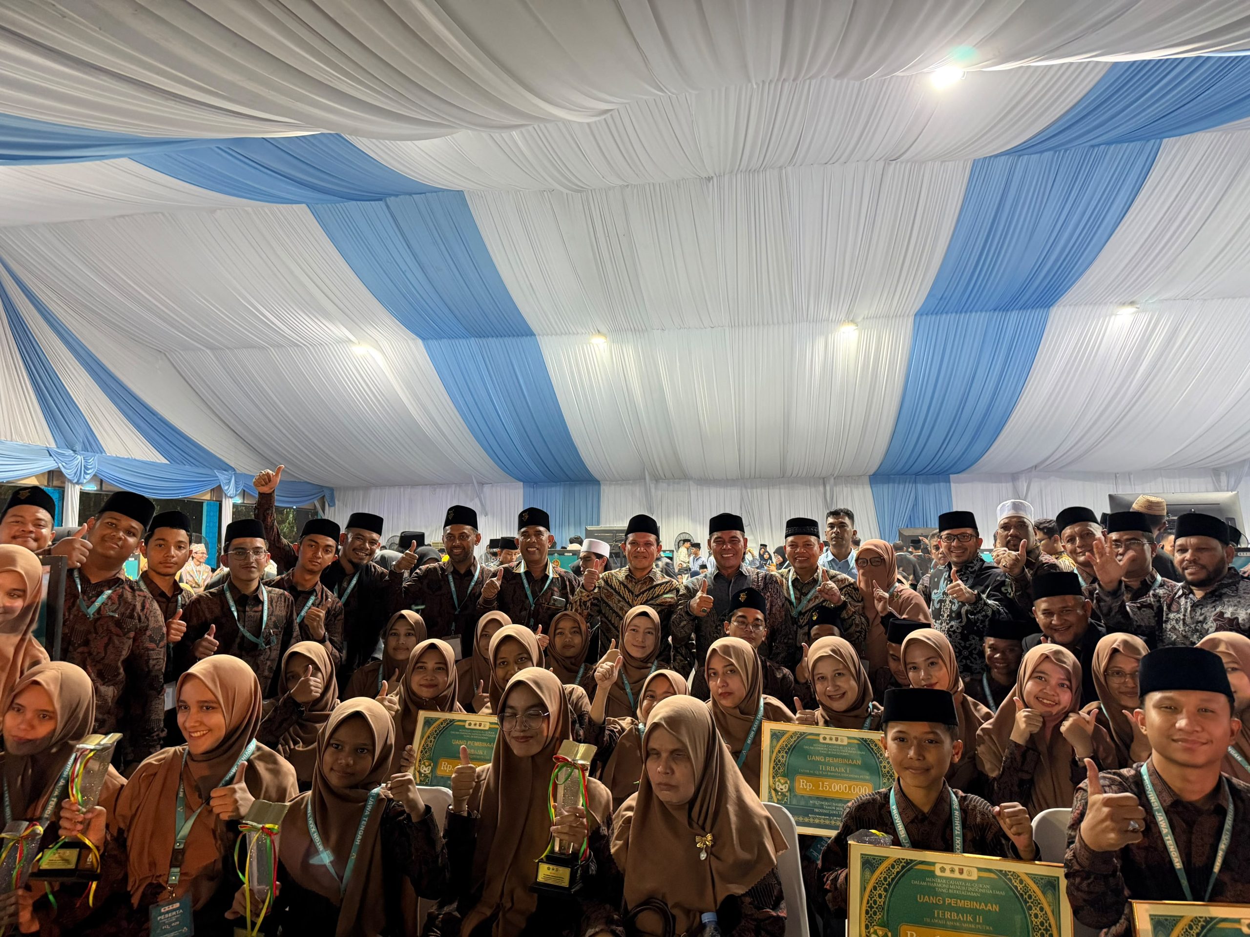 Kafilah Aceh Raih Bonus Rp200 Juta Usai Tempati Peringkat Keempat MTQ Nasional 2026 Kafilah Aceh Raih Bonus Rp200 Juta Usai Tempati Peringkat Keempat MTQ Nasional 2026