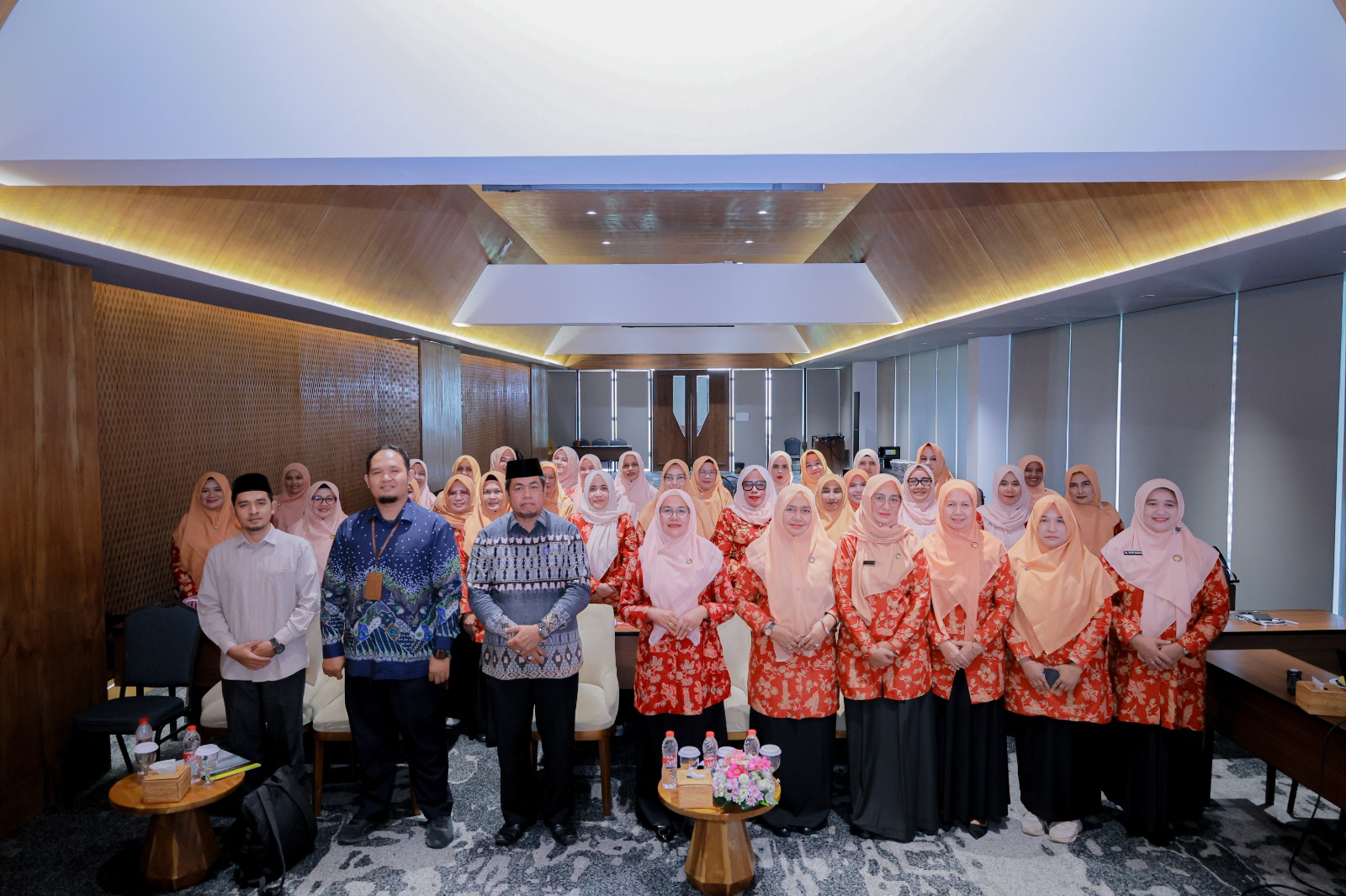 BBPOM Aceh dan Bank Aceh Bekali DWP Aceh Besar tentang Kosmetik Aman dan Literasi Keuangan
