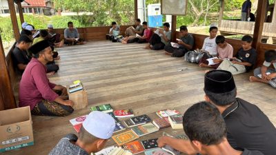 Berawal dari Warung Kopi, Tiga Guru MUDI II Gagas Gerakan Membaca Gratis