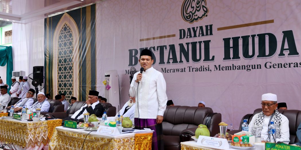 Dek Fadh Hadiri Maulid dan Muzakarah Ulama Aceh ke-15 di Aceh Timur