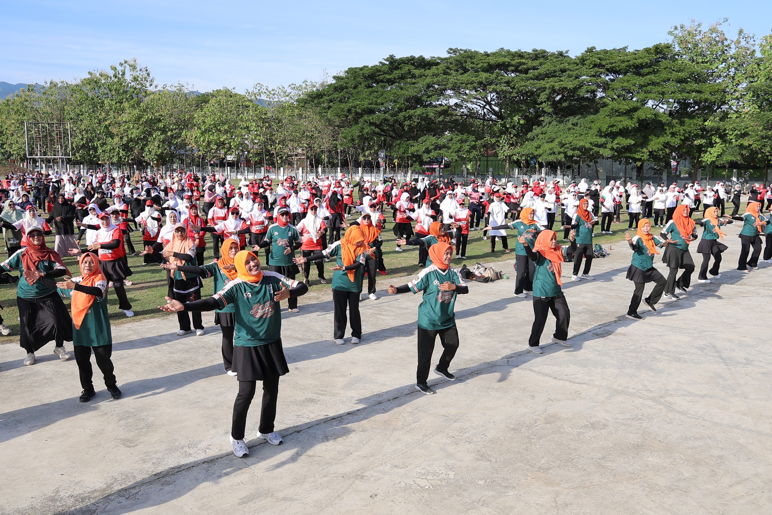 Ribuan Warga Padati SHB, Senam Sehat Meriahkan Haornas 2026