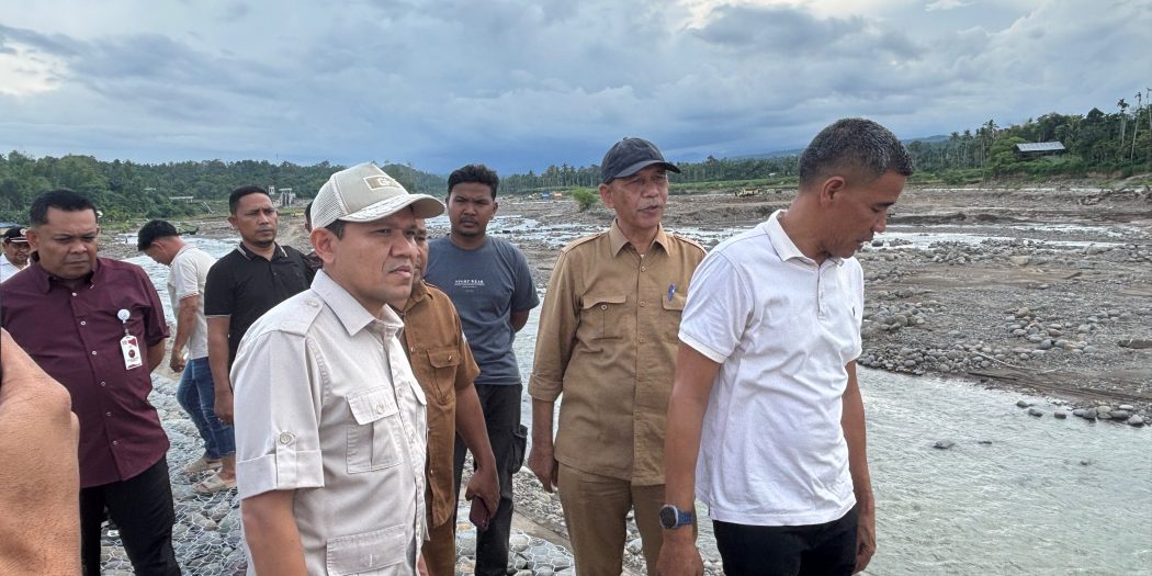 Dek Fadh Tinjau Infrastruktur dan Kawasan Sungai di Bireuen dan Aceh Utara Dek Fadh Tinjau Infrastruktur dan Kawasan Sungai di Bireuen dan Aceh Utara