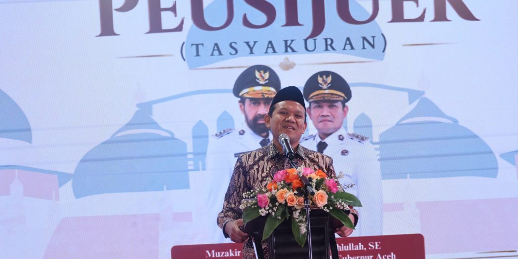 Dek Fadh Hadiri Peusijuek dan Tasyakuran Tiga Putra Aceh yang Mengemban Amanah Nasional Dek Fadh Hadiri Peusijuek dan Tasyakuran Tiga Putra Aceh yang Mengemban Amanah Nasional