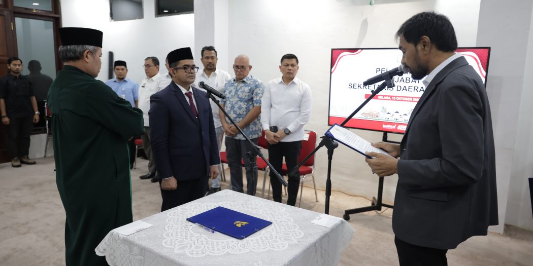 Gubernur Mualem Lantik Taufik sebagai Pj Sekda Aceh