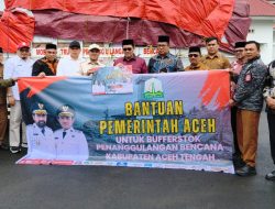 Dek Fadh Serahkan Bantuan Buffer Stock Bencana Rp4,85 Miliar untuk Bener Meriah dan Aceh Tengah 