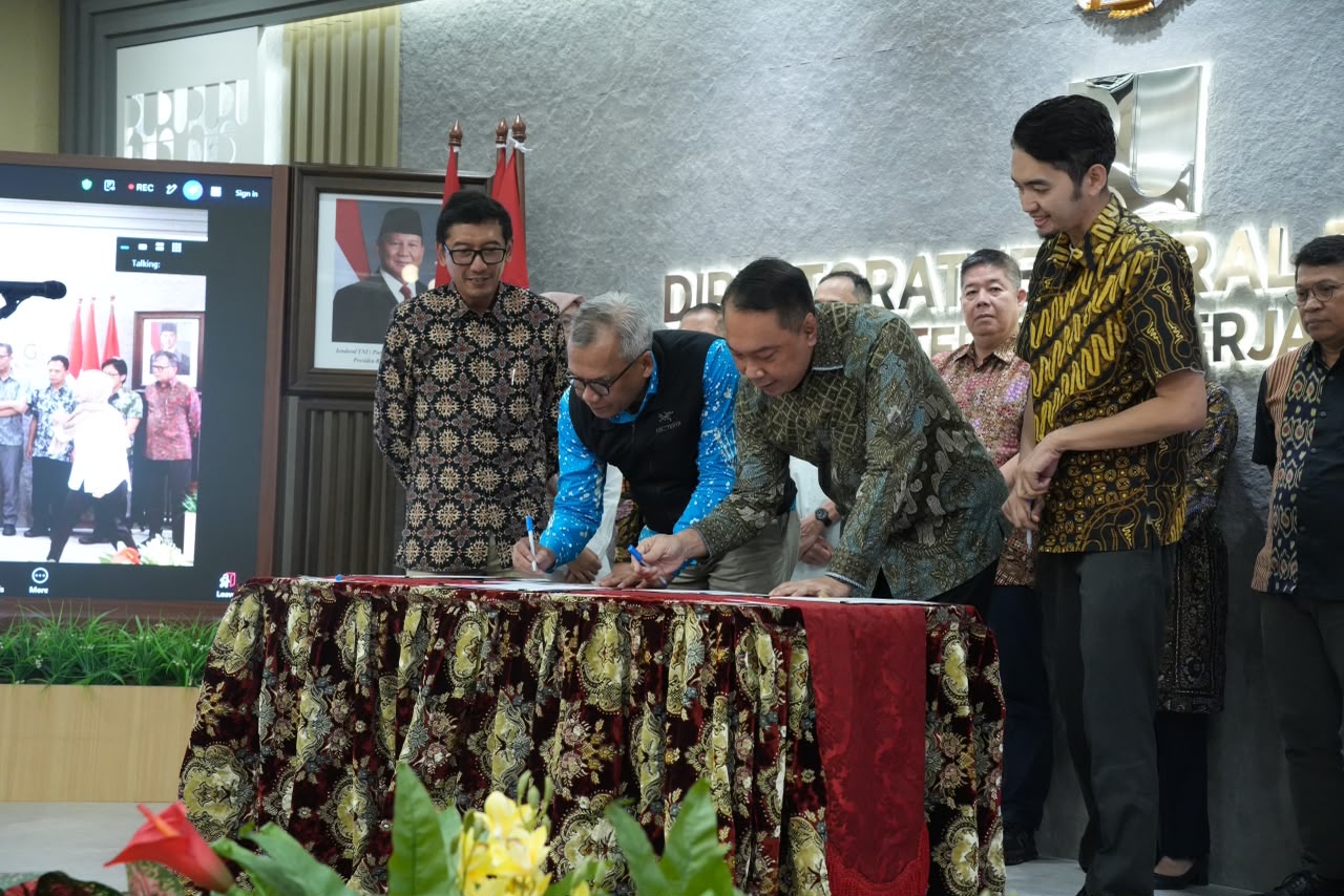 Hutama Karya Perkuat Komitmen Jaga Mutu Konstruksi Jalan Tol Hutama Karya Perkuat Komitmen Jaga Mutu Konstruksi Jalan Tol