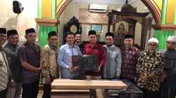 Irwansyah Advokasi Bantuan Fasilitas untuk Delapan Masjid di Banda Aceh Irwansyah Advokasi Bantuan Fasilitas untuk Delapan Masjid di Banda Aceh