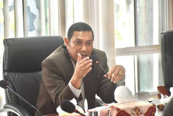 Ramza Harli Desak PUPR Banda Aceh Tingkatkan Kualitas Perbaikan Jalan